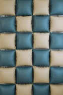 Rideau de ballons de baudruche double face Carré, beige-bleu marine, 35 x 35 cm