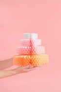 Décoration en papier de soie Gâteau, 23 cm, mélange