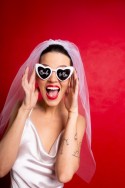 Lunettes en forme de cœur avec inscription ''Bride to Be'', blanc