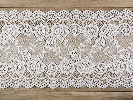 Dentelle de couleur, blanc...