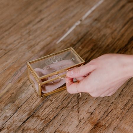 Boîte à alliances en verre...