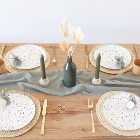 5 m chemin de table...