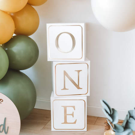 Cubes géants en carton...