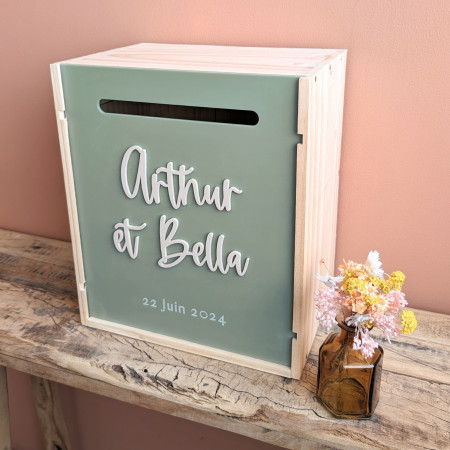 Urne en bois et plexiglas...