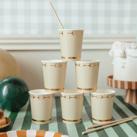 6 Gobelets en papier...