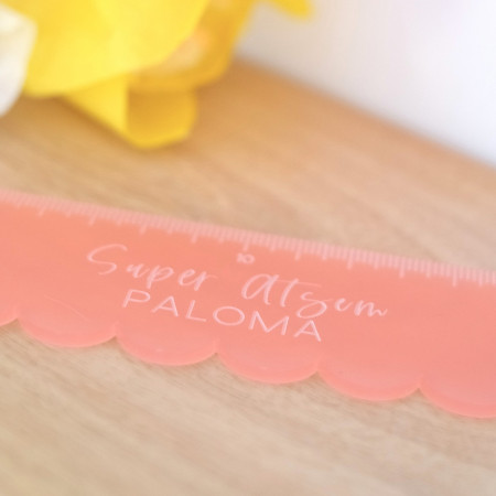 Règle en plexiglas...