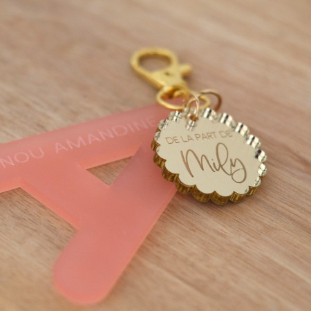 Porte-clé lettre + médaille...