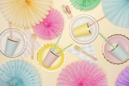 3 Rosettes décoratives -...