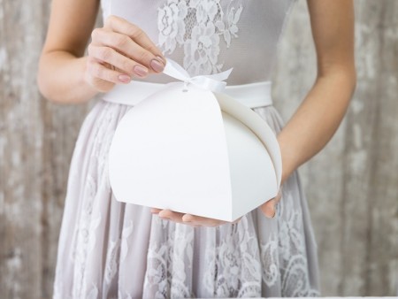 10 Boîte à gâteaux - blanche