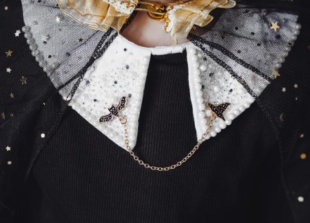 Broche de col de chemise...