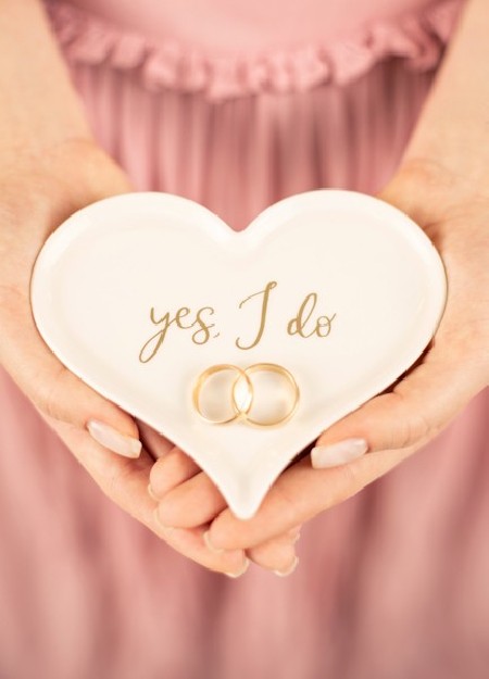 Assiette en porcelaine...