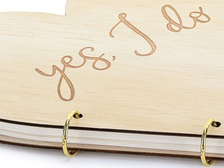Livre d'or en bois - Coeur -